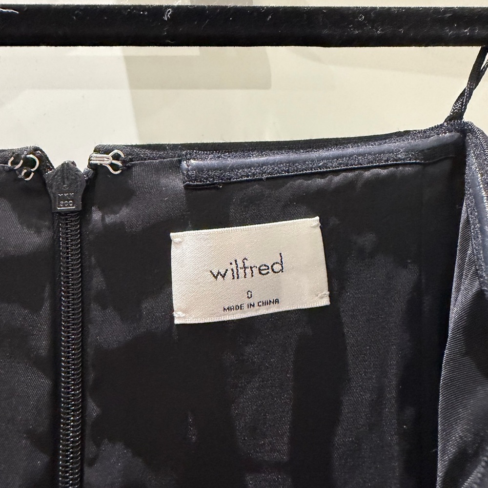 NWT Aritzia Wilfred Polished Mini Dress in Black - Size 0 - Picture 6 of 7